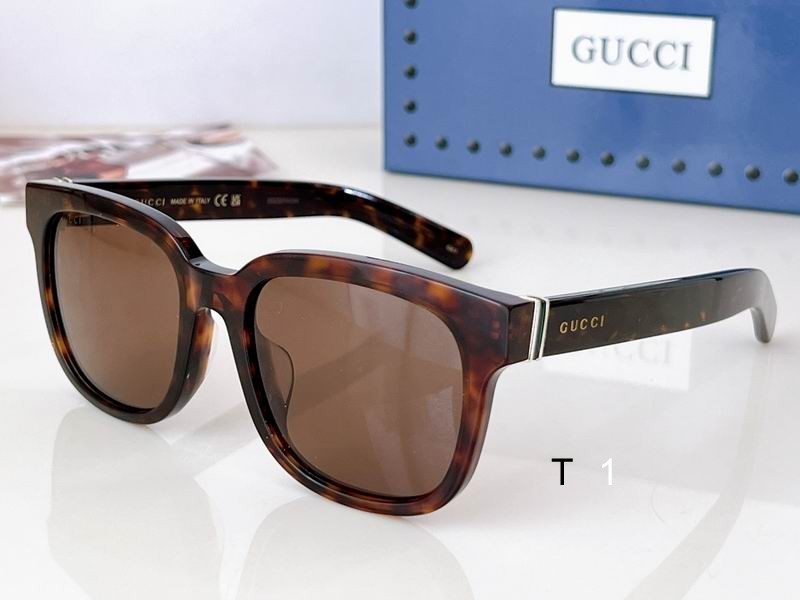 Gucci Sunglasses 587